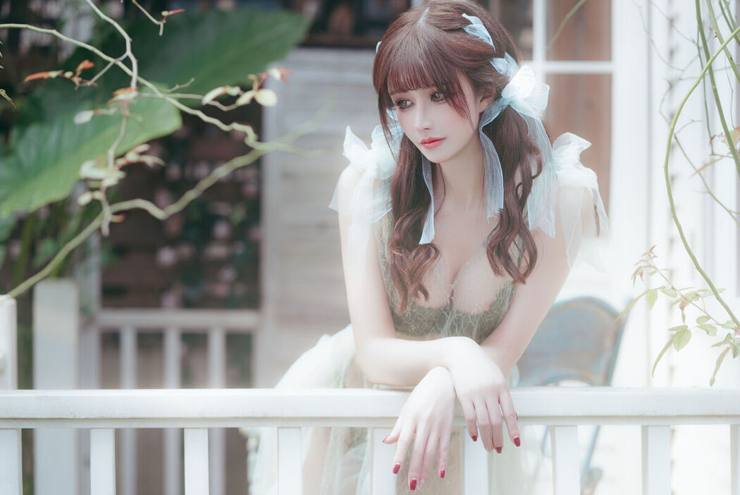 Coser@鹿八岁 – 小鹿的秘密花园