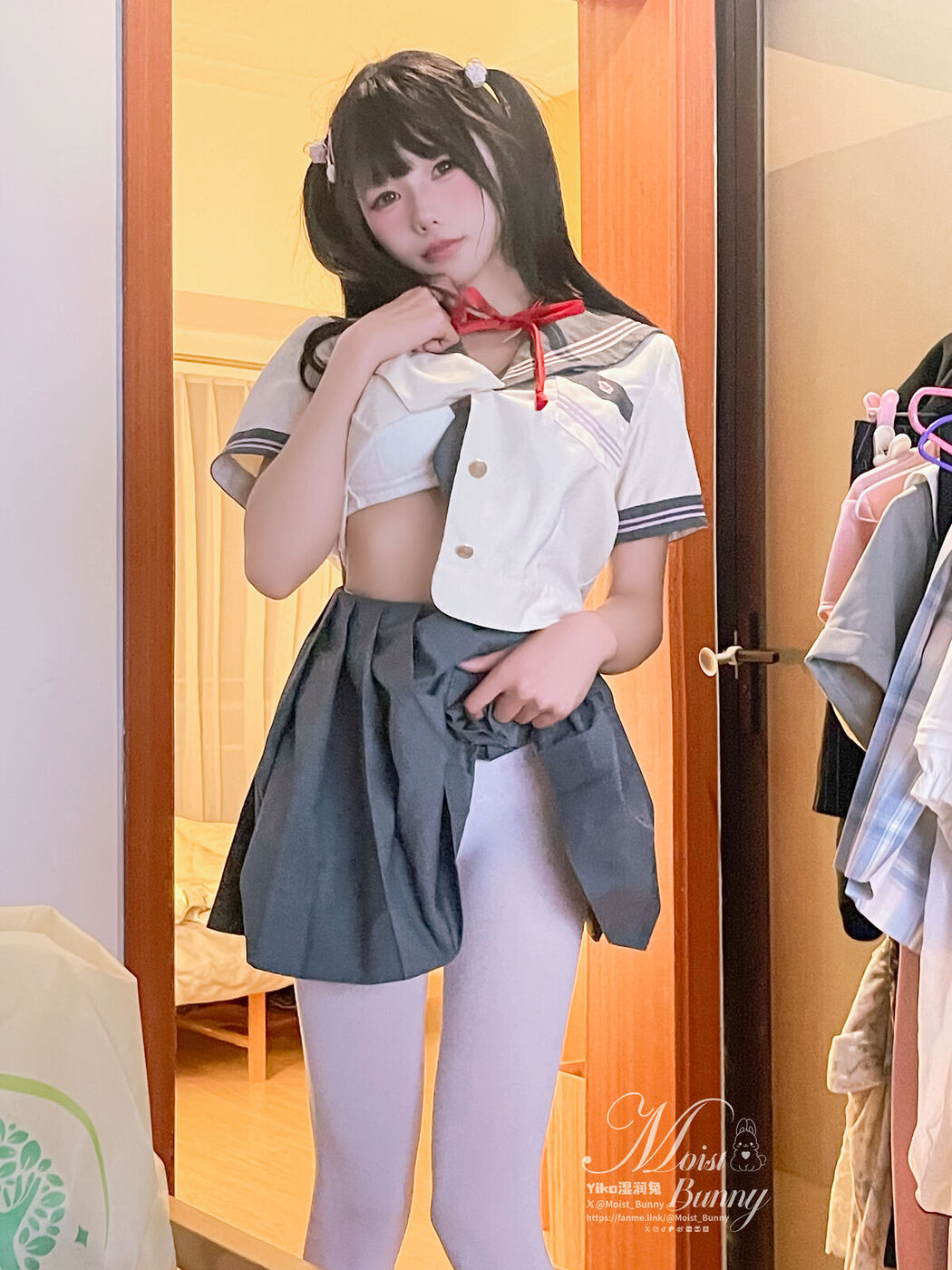 Coser@黏黏团子兔 – 12月作品 地铁萌妹 恋爱循环 Part3