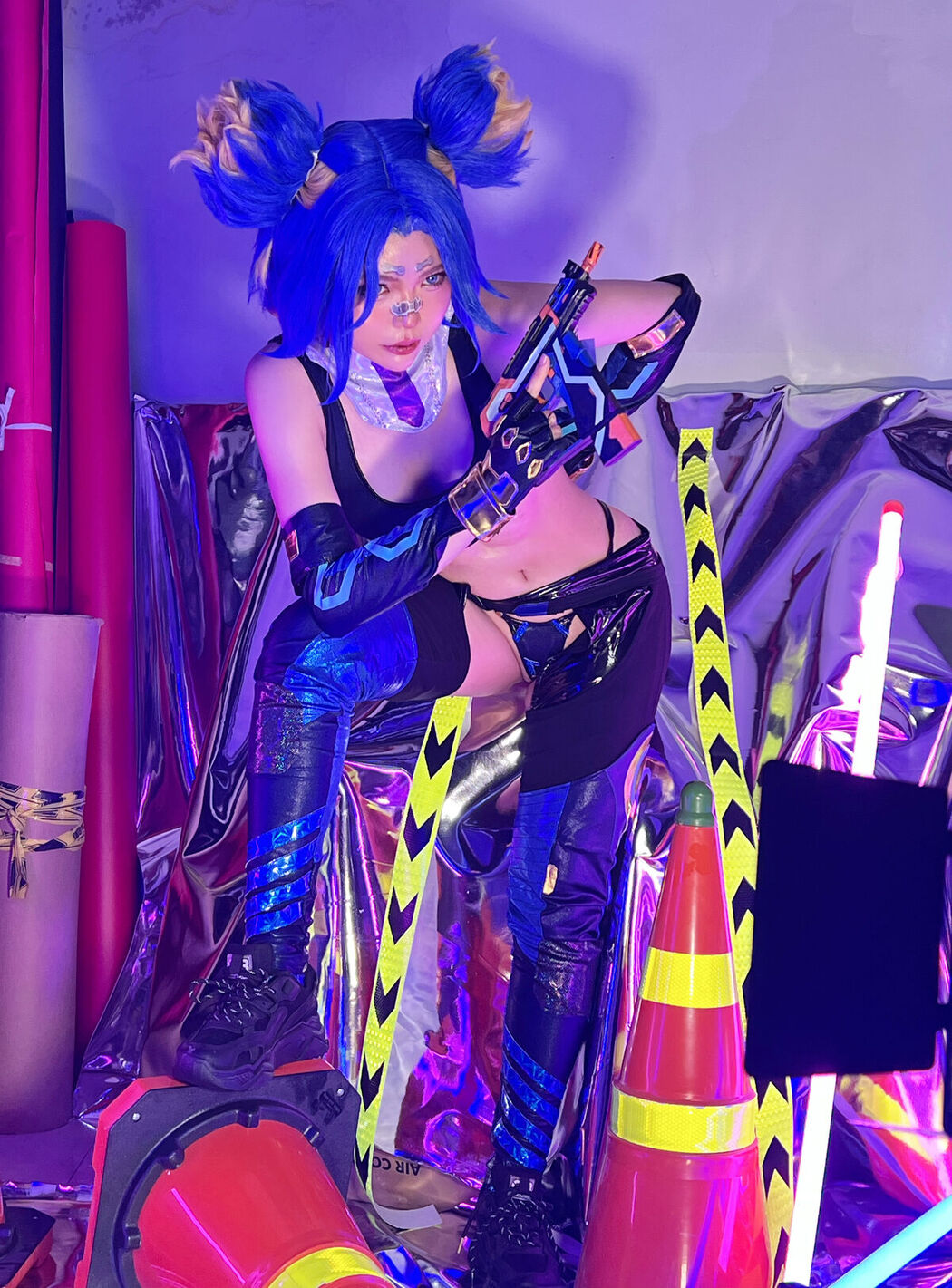 Coser@ZinieQ – Neon Valorant