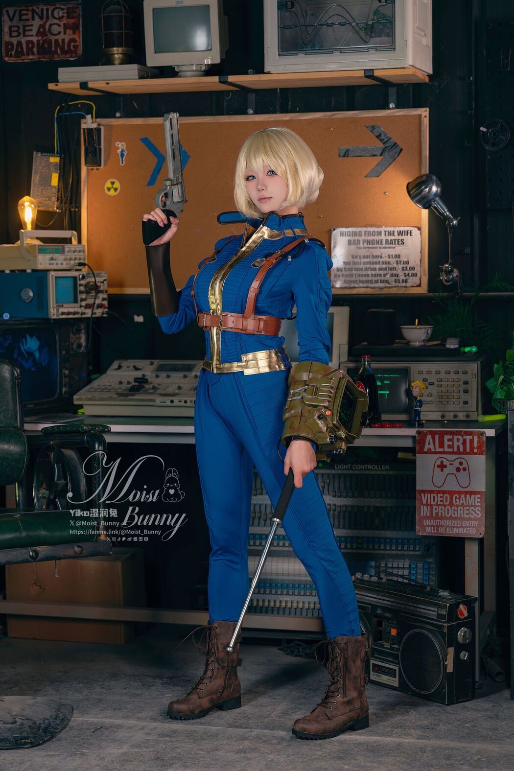 Coser@黏黏团子兔 – 12月作品 辐射-灰烬余生