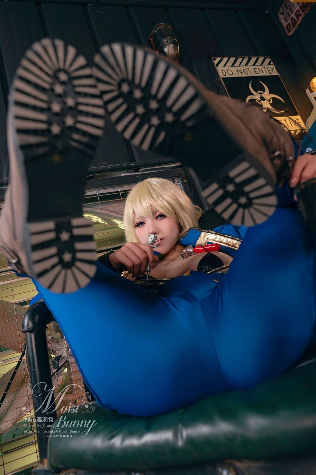 Coser@黏黏团子兔 – 12月作品 辐射-灰烬余生