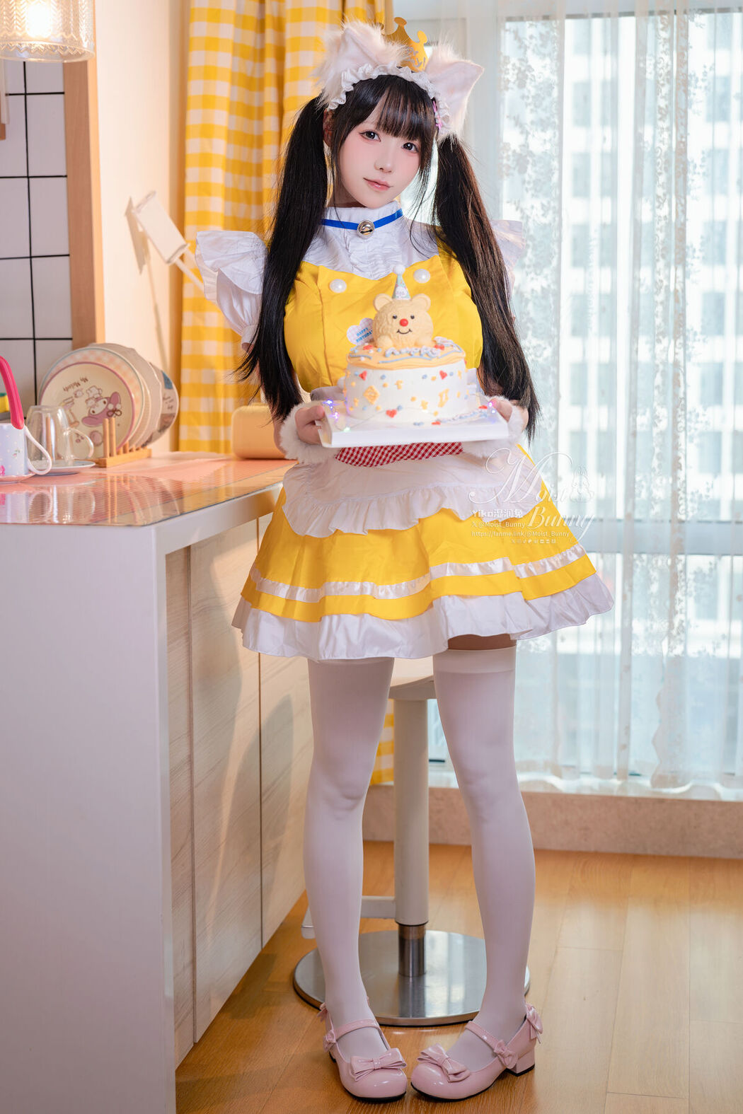 Coser@黏黏团子兔 – 12月作品 诞生日限定 兔子味蛋糕