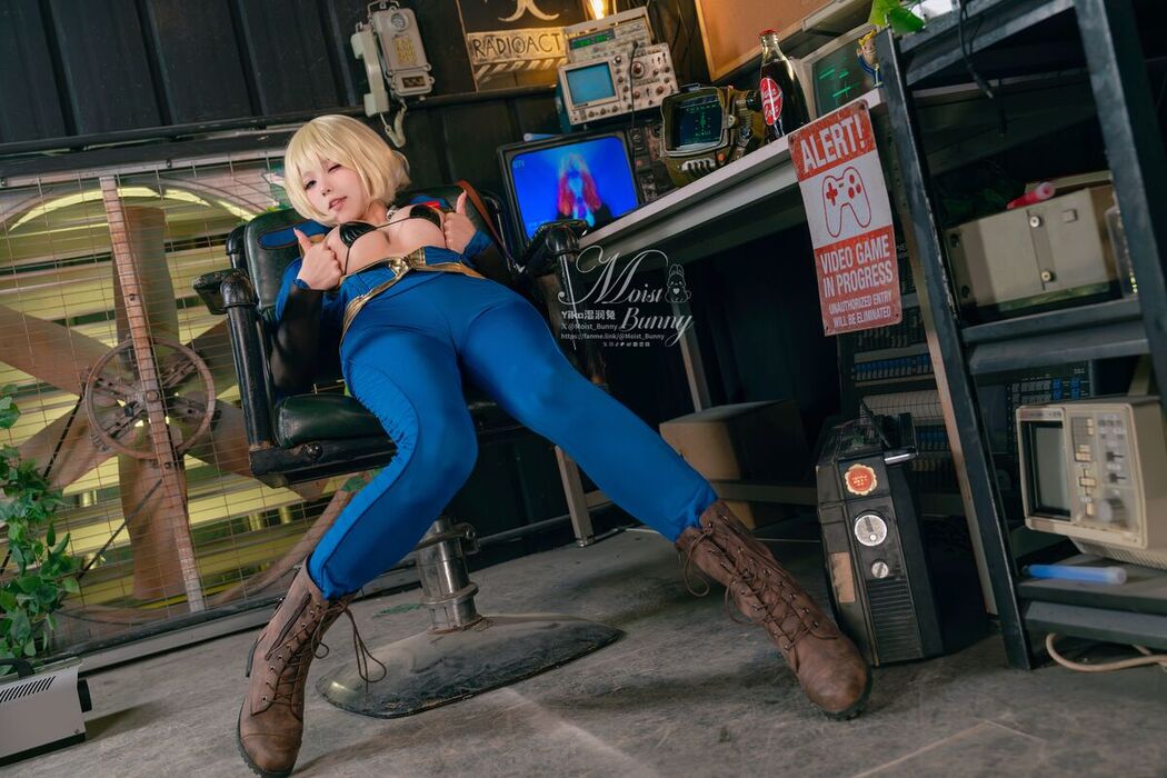 Coser@黏黏团子兔 – 12月作品 辐射-灰烬余生