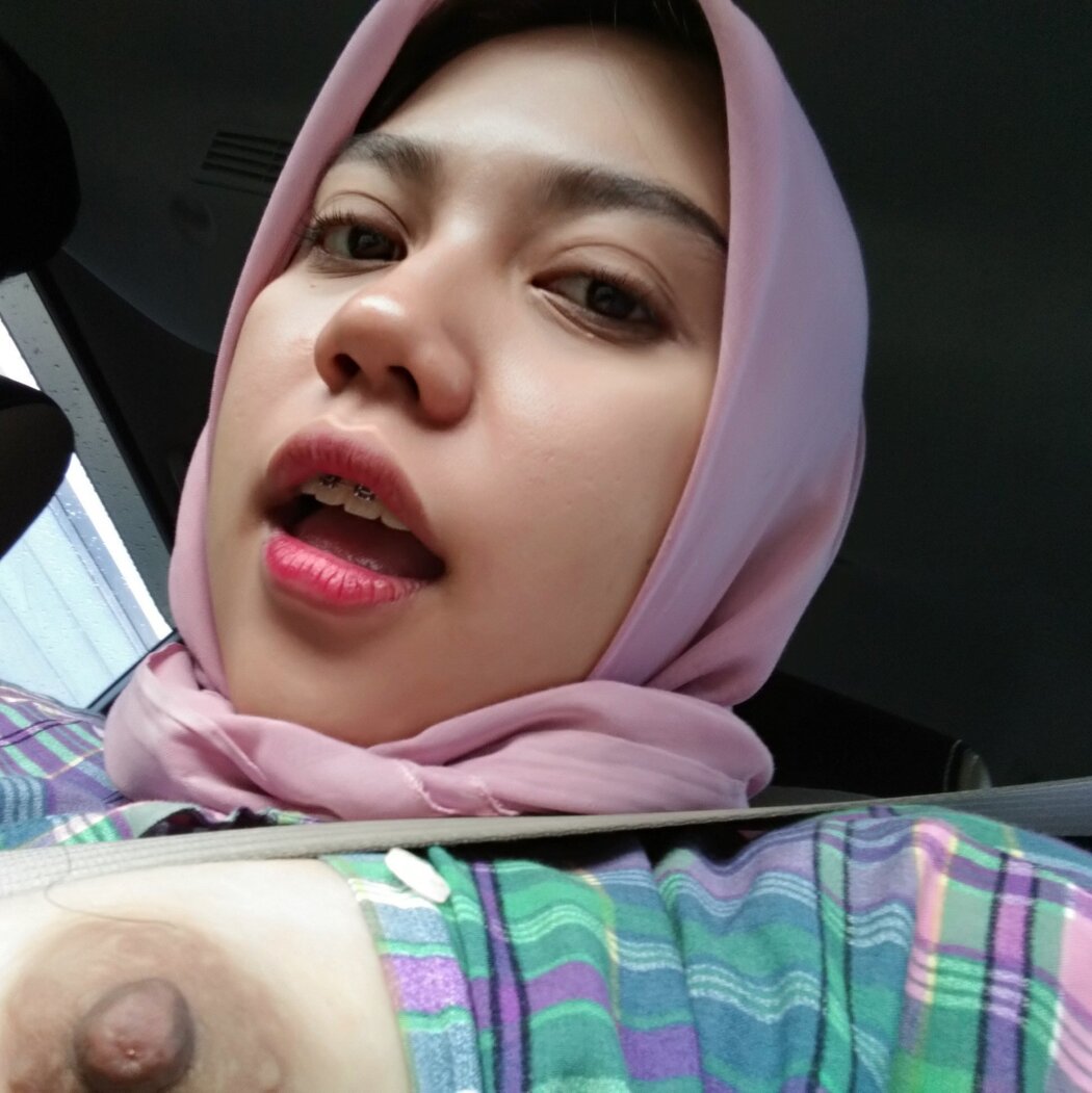 JilBoobs R