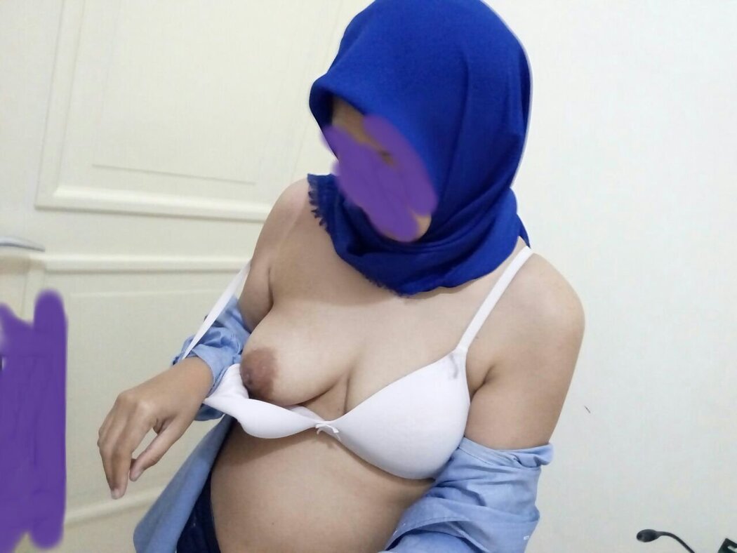 JilBoobs R