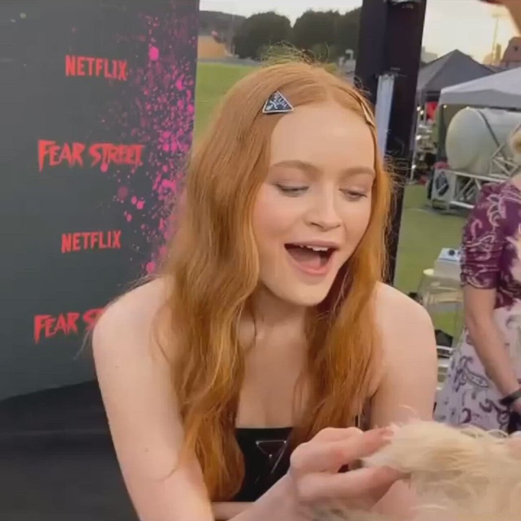 Sadie Sink Bikini