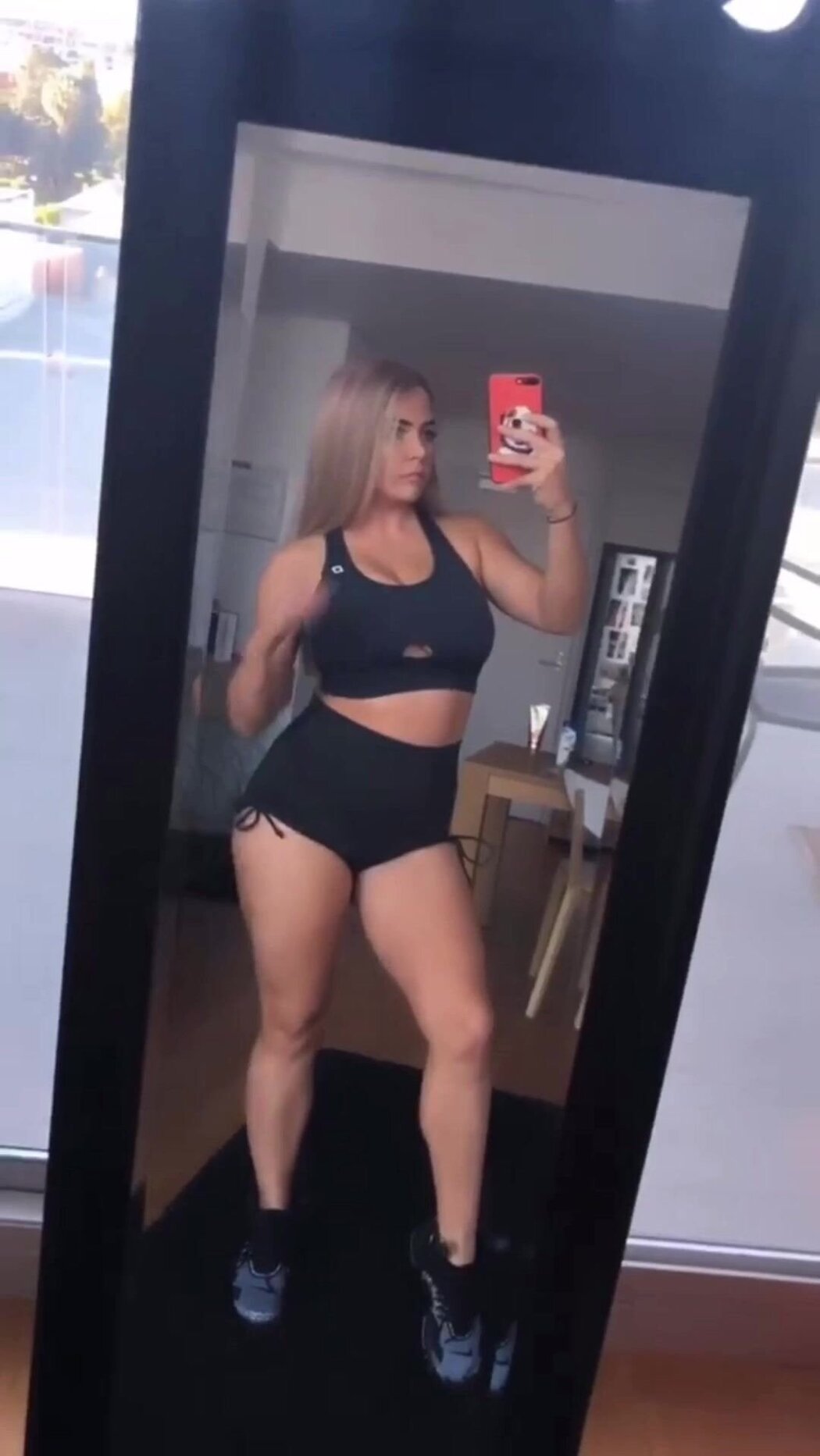 Jem Wolfie Porno
