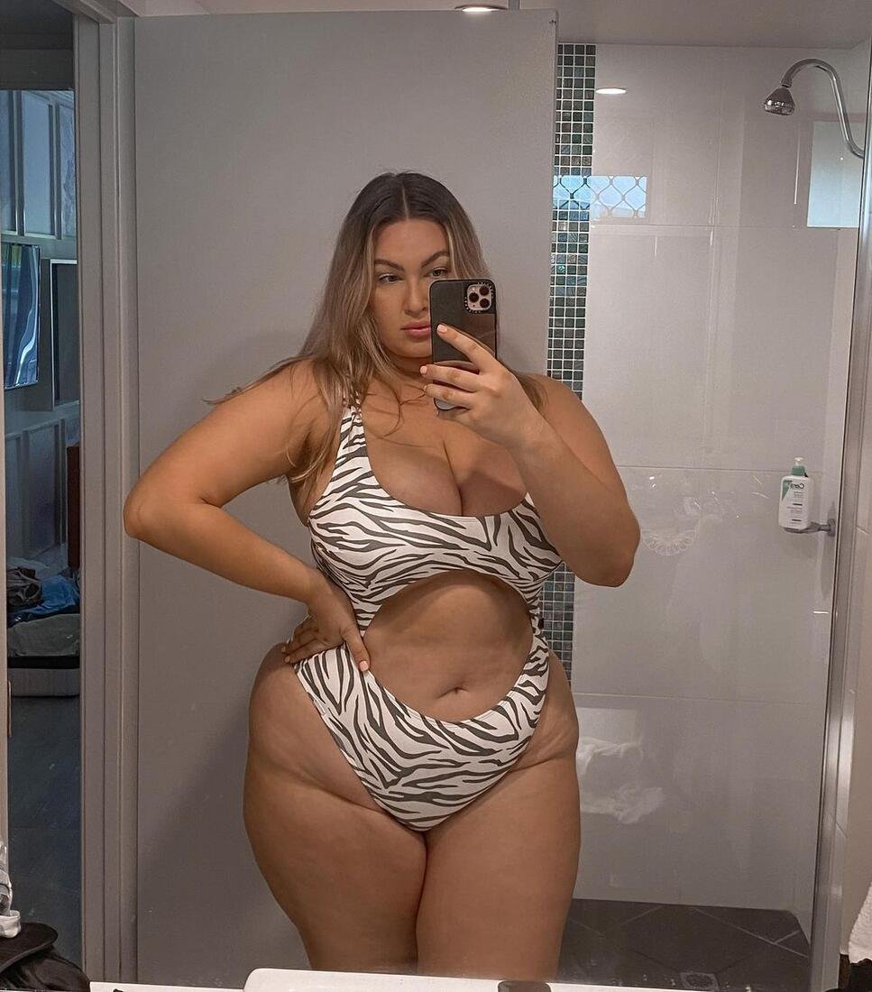 Bella Mkay