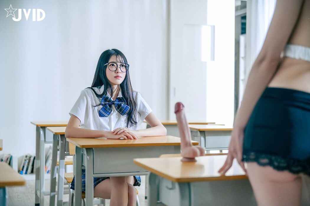 JVID Yan Yan 妍妍 Angel And 俄罗斯公主 – 精华作品 禁忌的师生恋 教师里的OL和JK肉欲百合 Part1