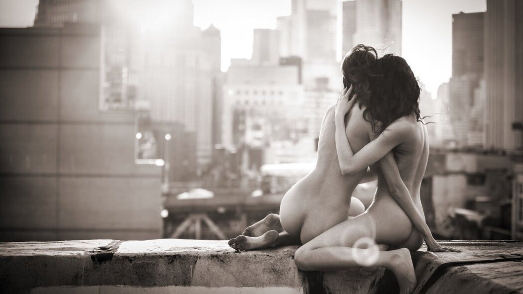Kiss Naked City
