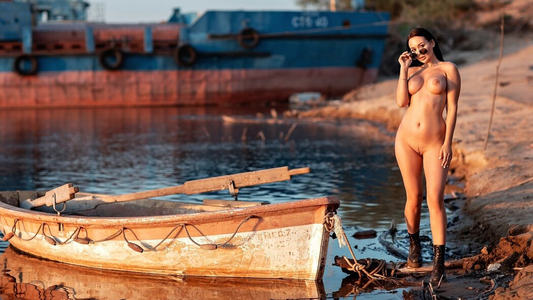 Naked Women Belly
