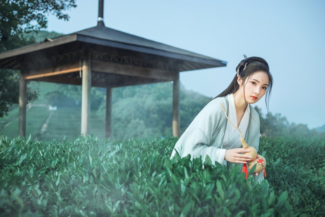 YiTuYu艺图语 Vol.1472 Yi Ge Bai Lu