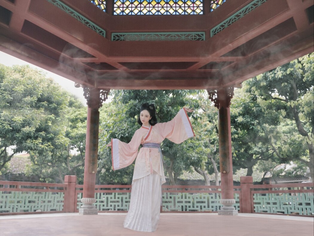 YiTuYu艺图语 Vol.1475 Qiu Shui