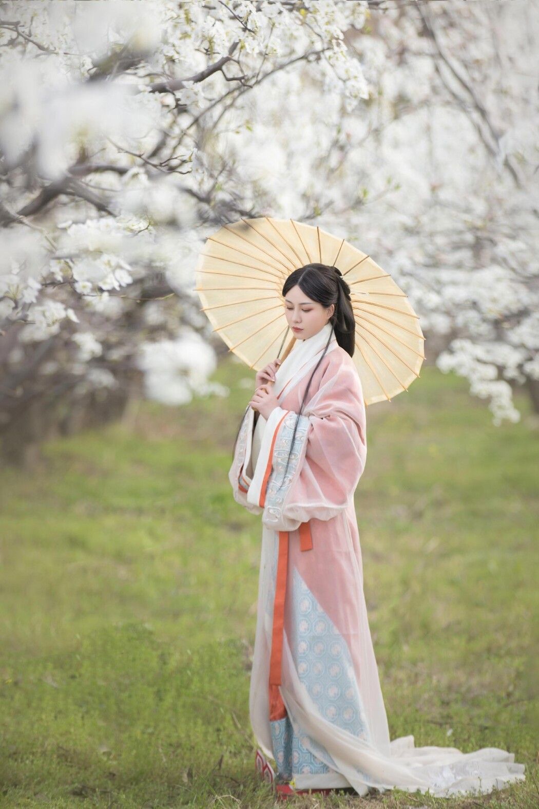 YiTuYu艺图语 Vol.1542 Lu Ge