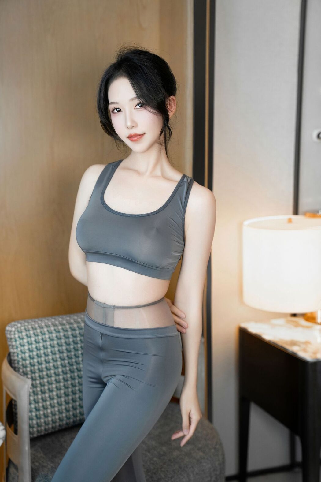 Coser@抖娘-利世 灰色瑜伽服 Part1