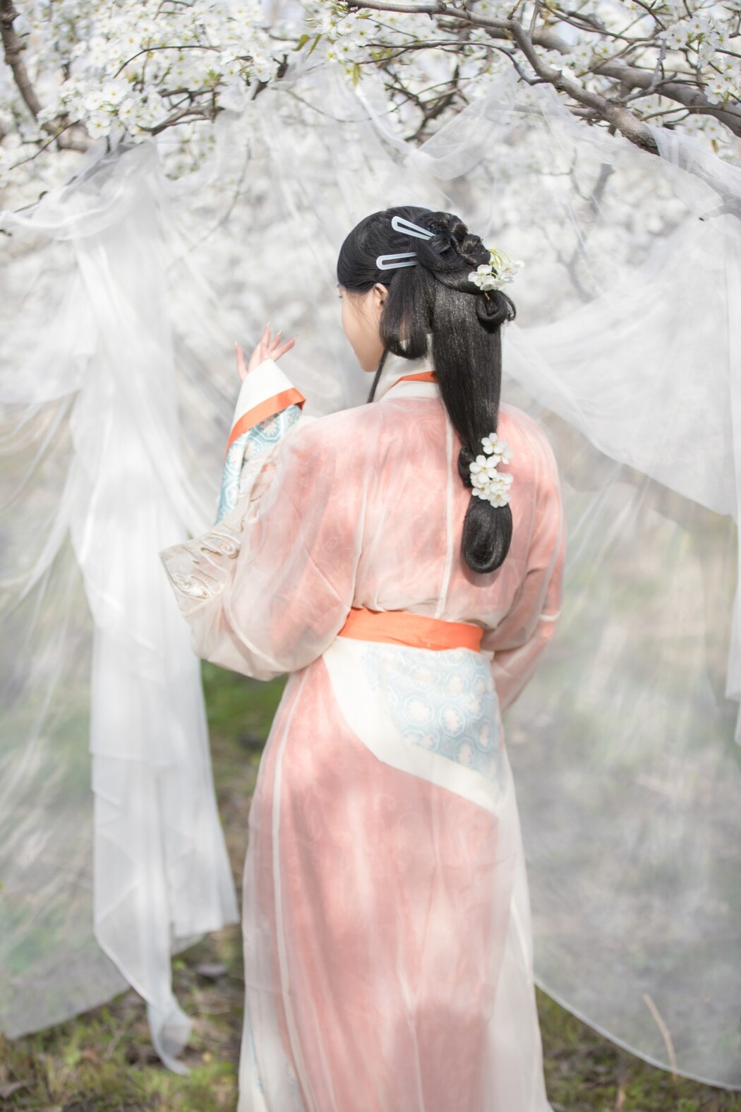 YiTuYu艺图语 Vol.1542 Lu Ge