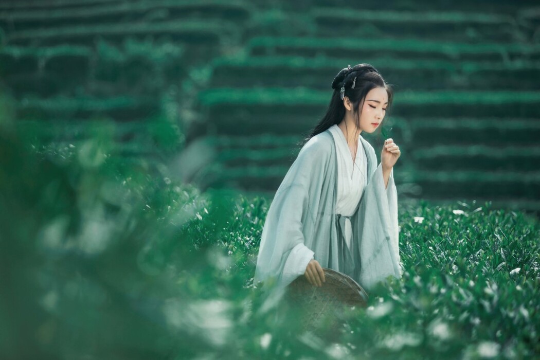 YiTuYu艺图语 Vol.1472 Yi Ge Bai Lu