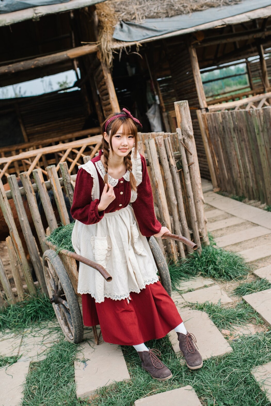 YiTuYu艺图语 Vol.1502 Yu He