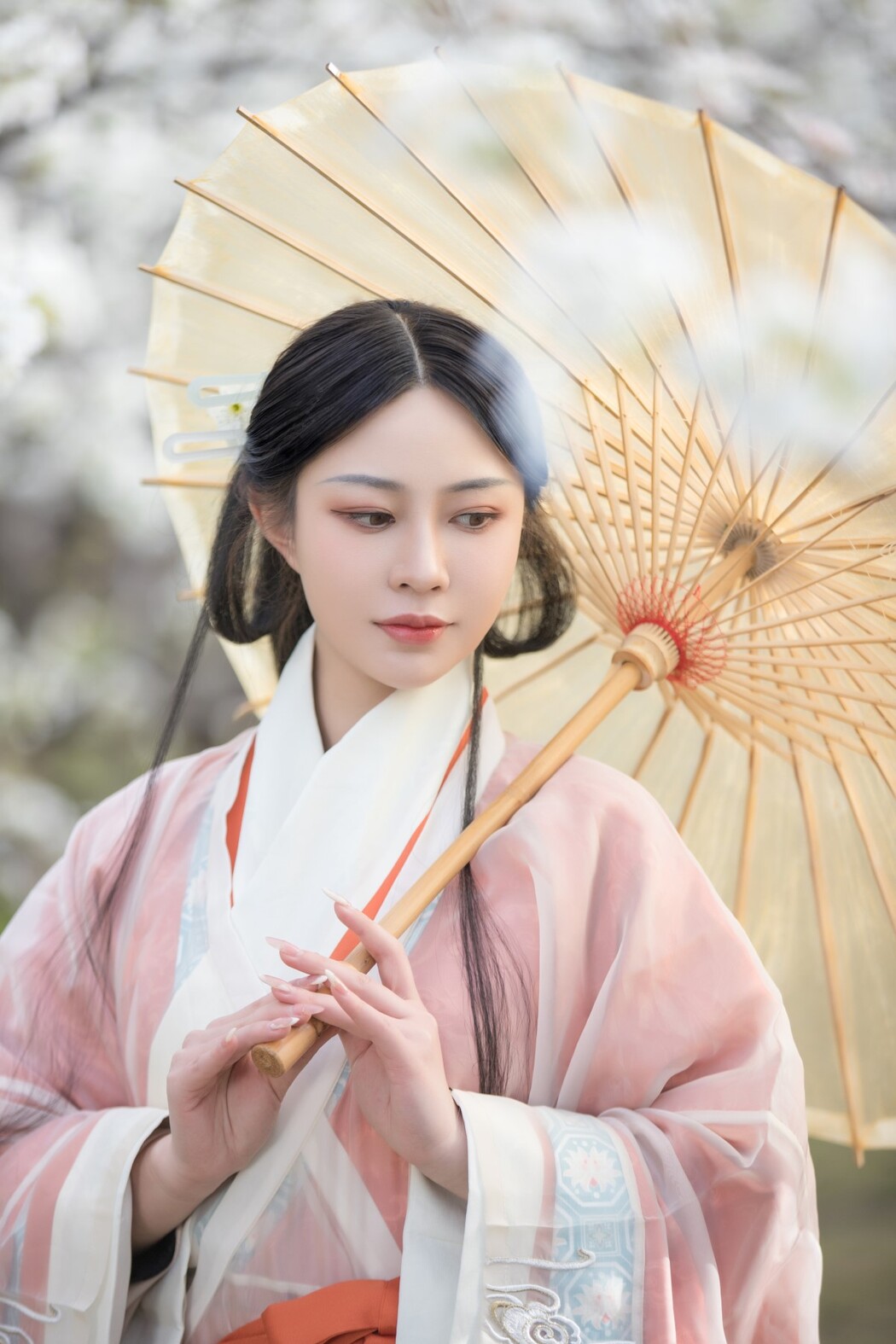 YiTuYu艺图语 Vol.1542 Lu Ge