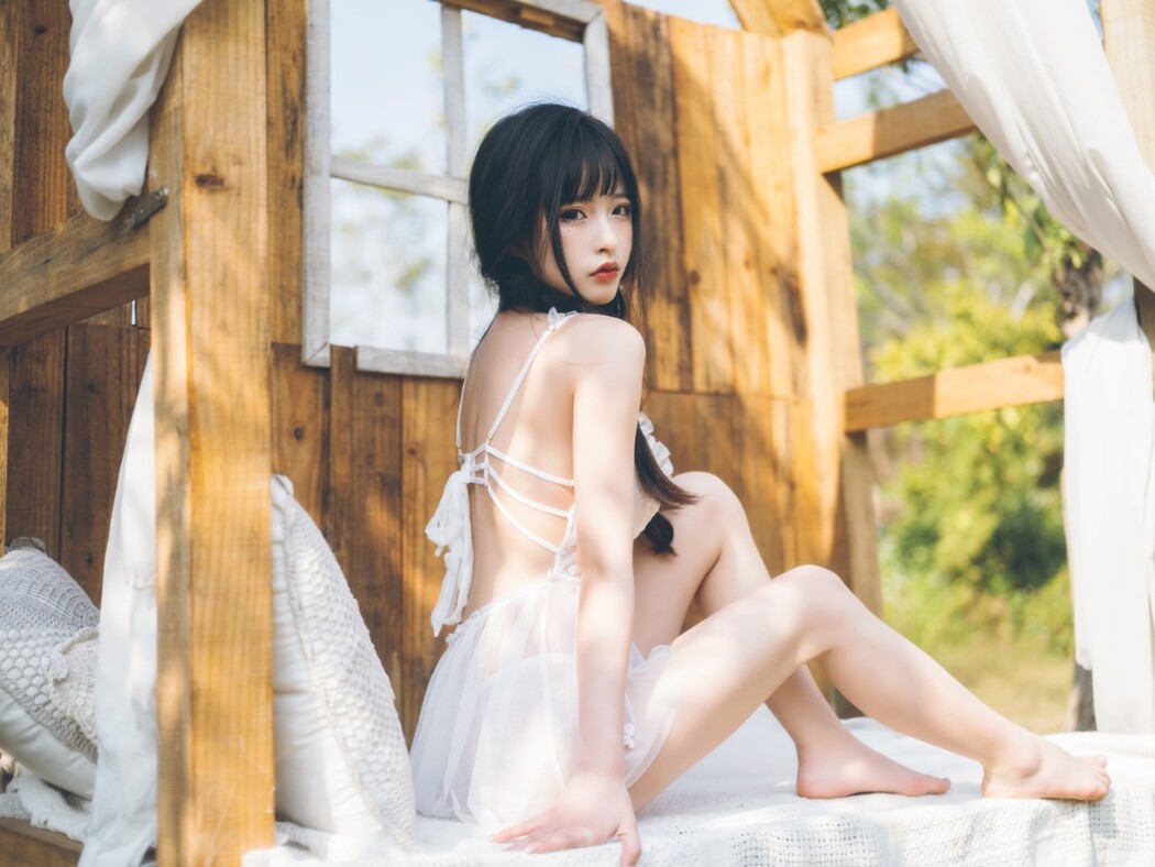 YiTuYu艺图语 Vol.1540 Qing Shui You Nai