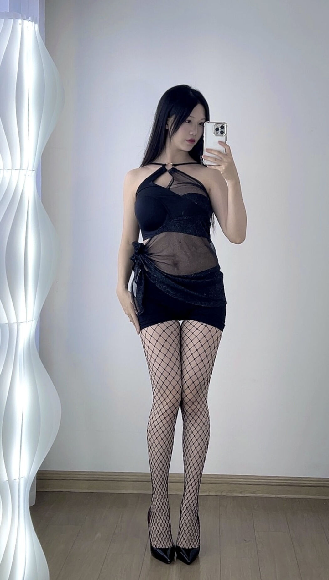 Coser@抖娘-利世 – 高跟网袜