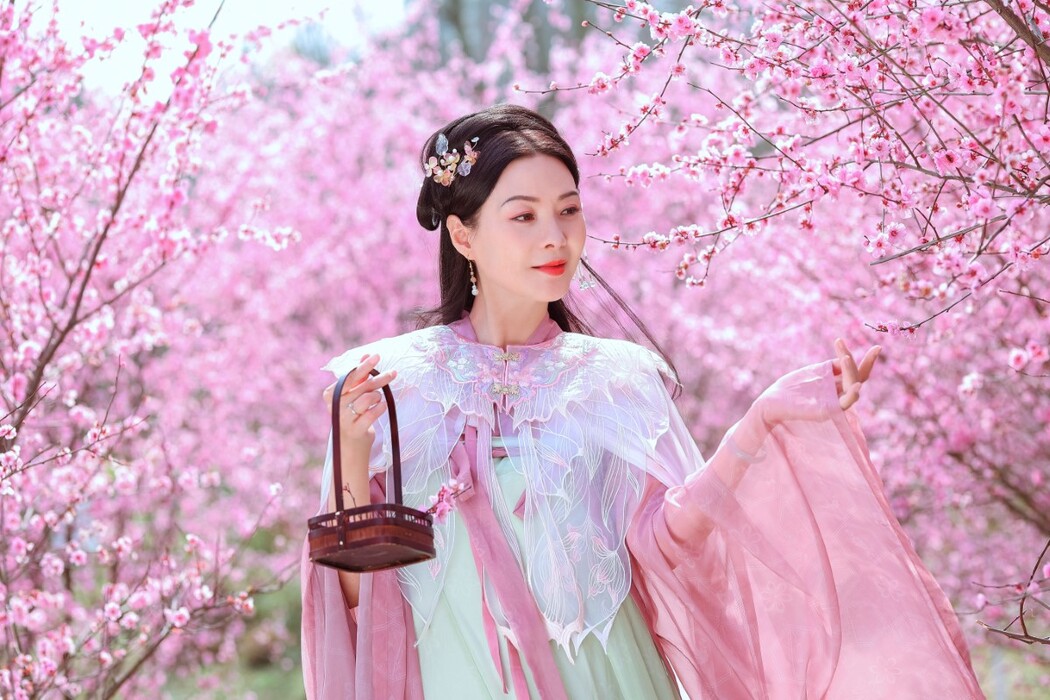 YiTuYu艺图语 Vol.1530 Lian
