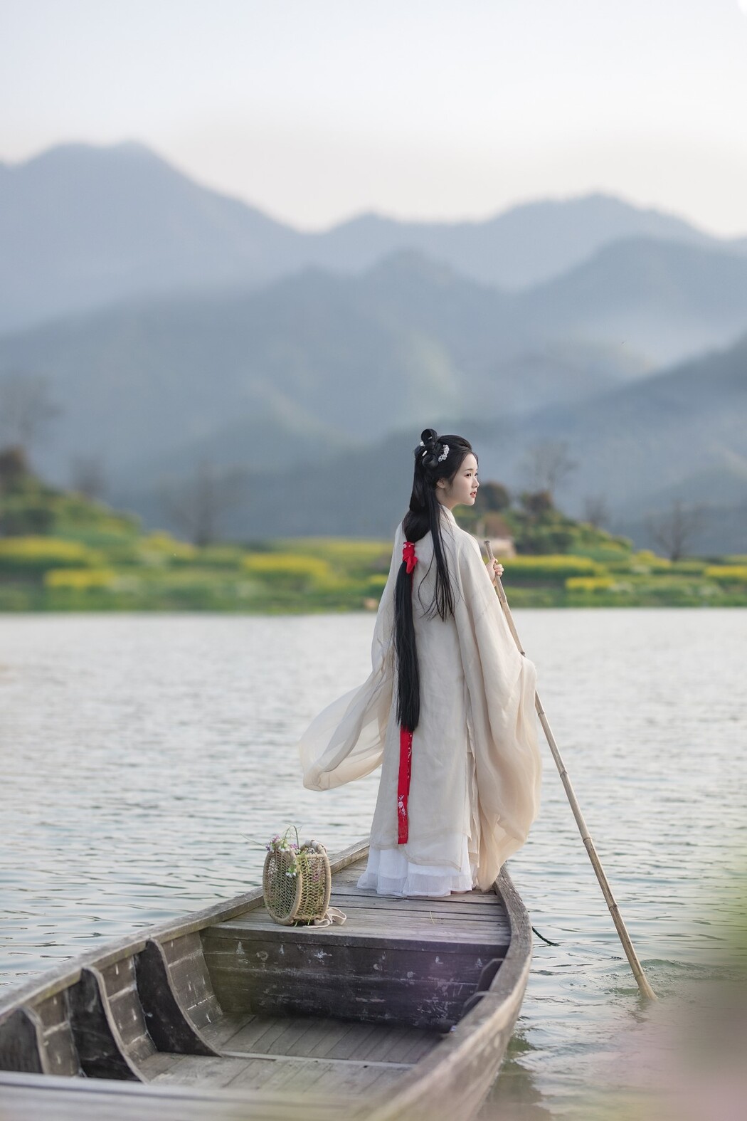 YiTuYu艺图语 Vol.1524 Zhi Chun He