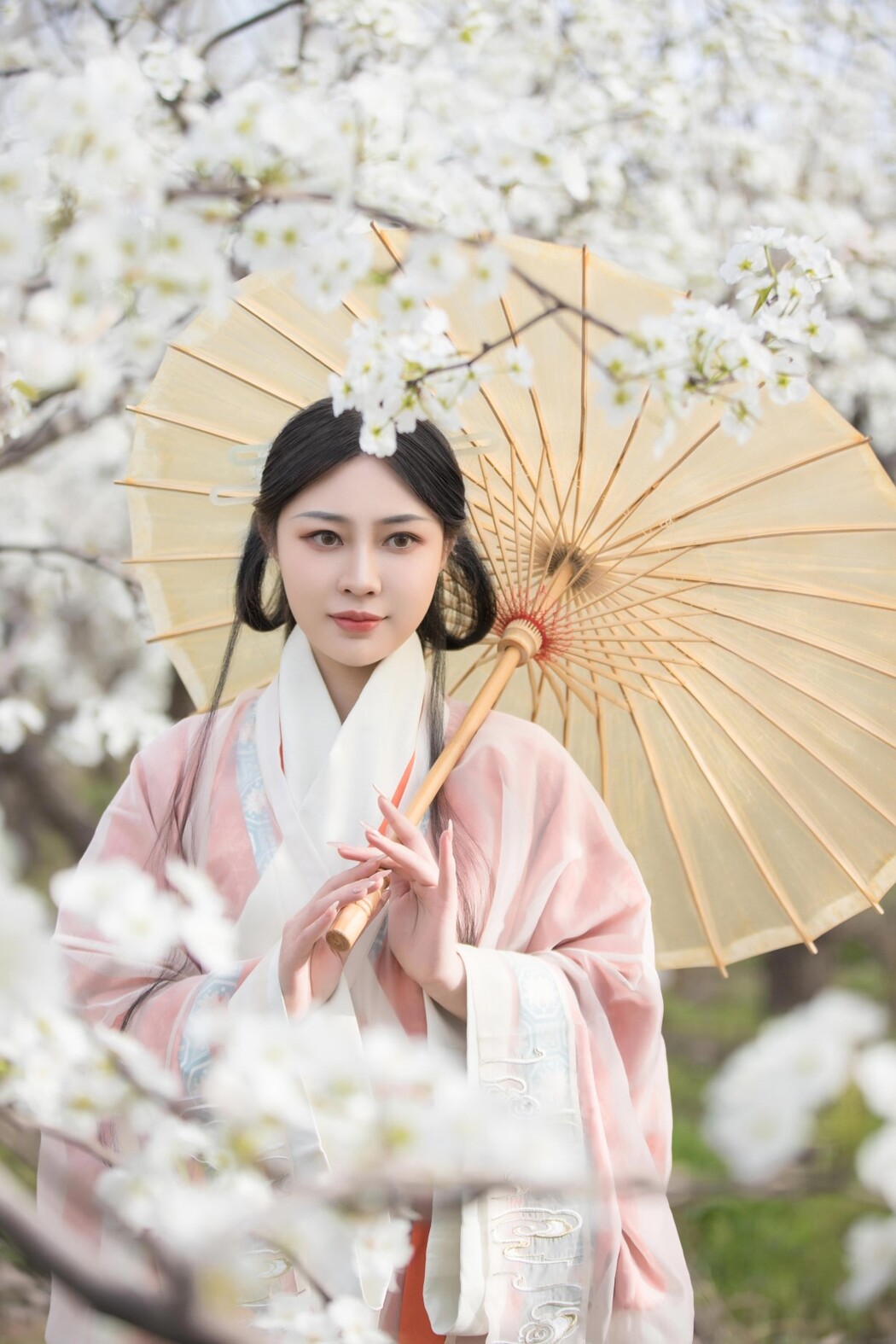 YiTuYu艺图语 Vol.1542 Lu Ge