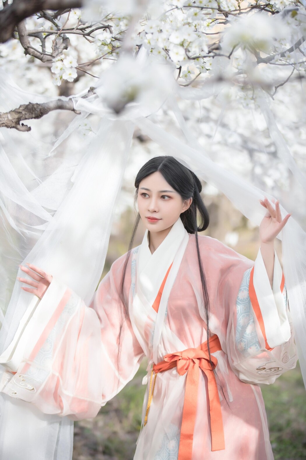 YiTuYu艺图语 Vol.1542 Lu Ge