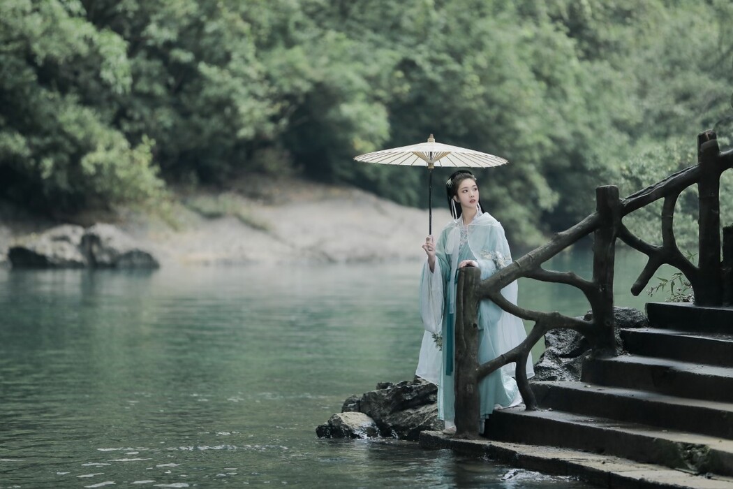 YiTuYu艺图语 Vol.1483 Zhi Zhi Qi