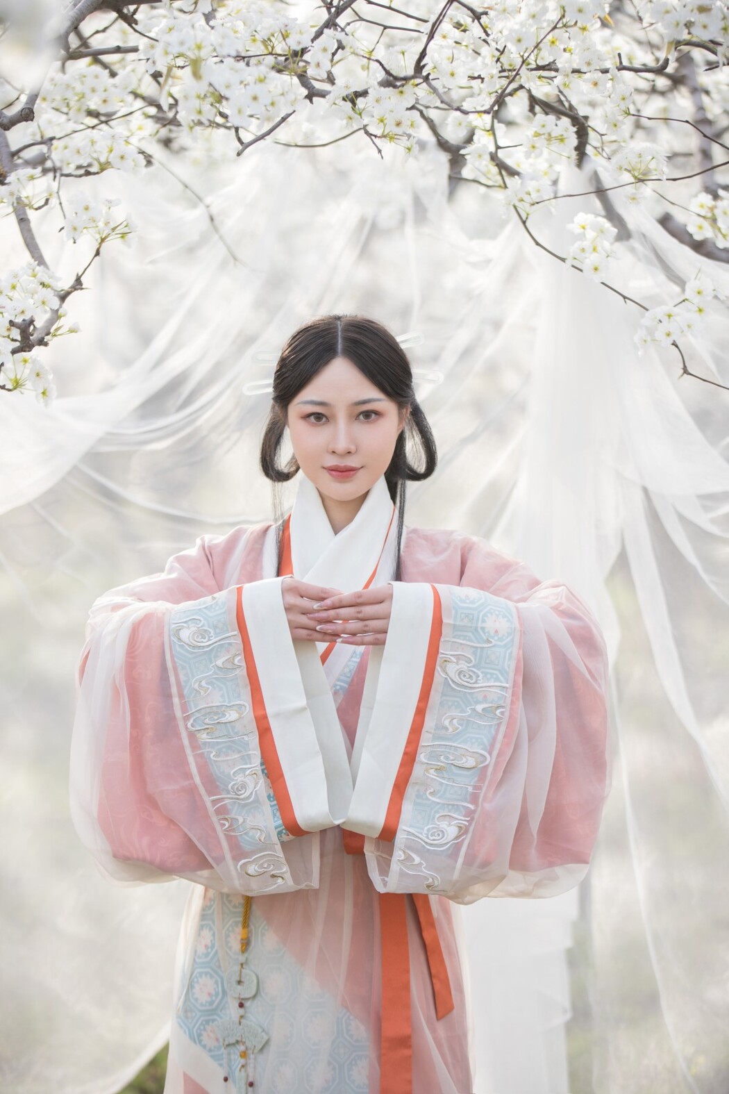 YiTuYu艺图语 Vol.1542 Lu Ge