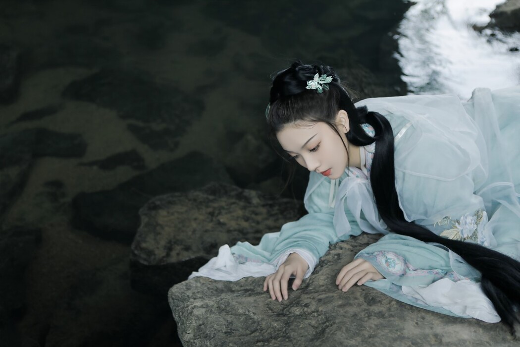 YiTuYu艺图语 Vol.1483 Zhi Zhi Qi