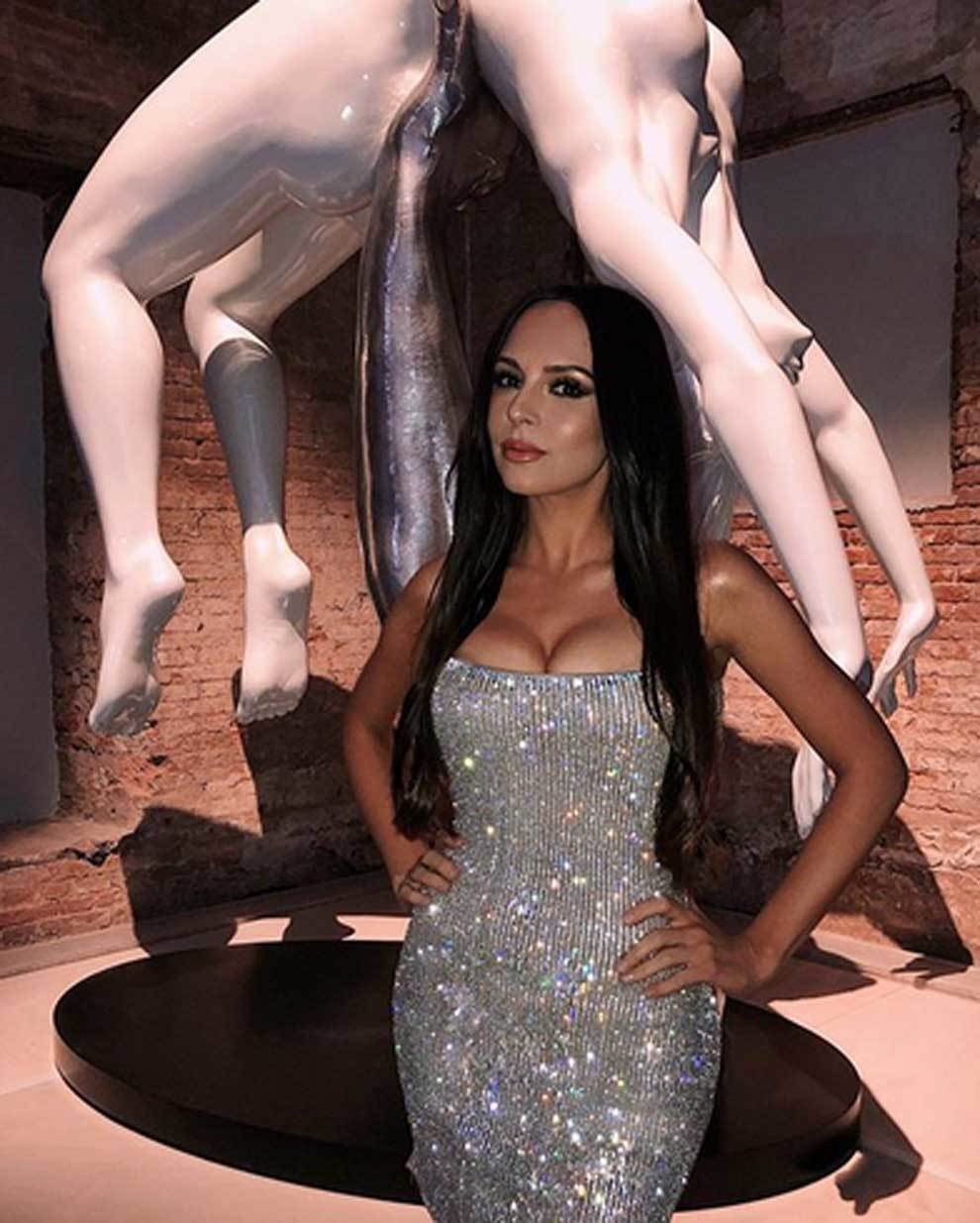 Lola Astanova