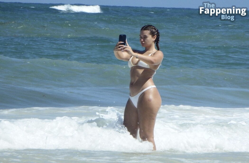 Sofia Jamora