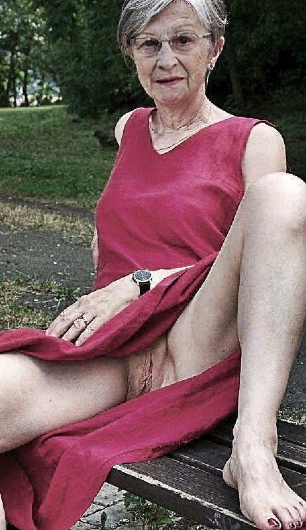 Granny Porn Upskirt