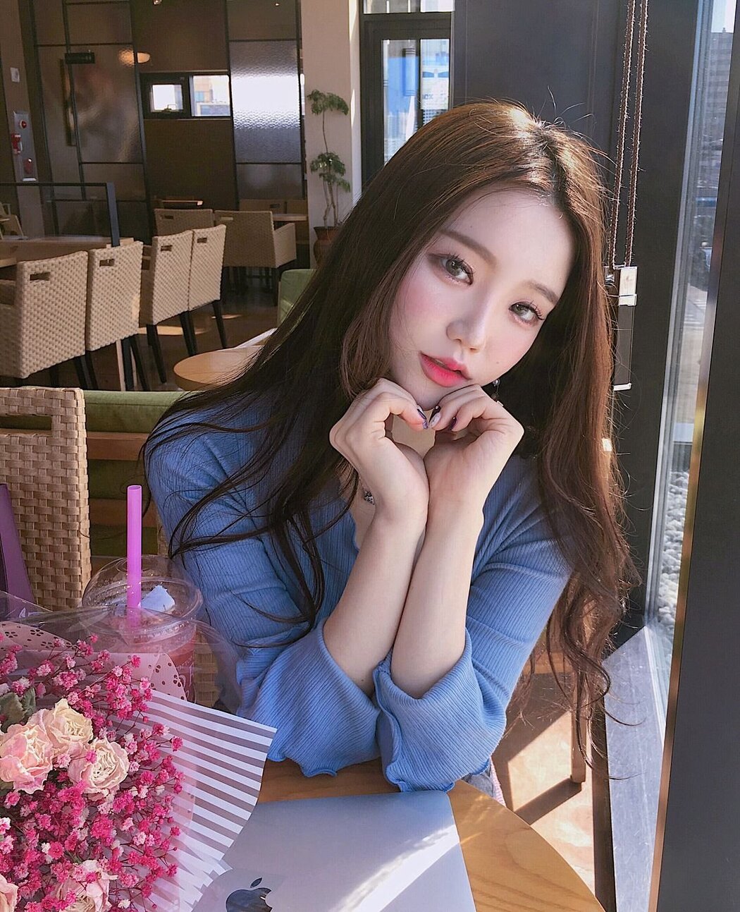 Ulzzang Girl