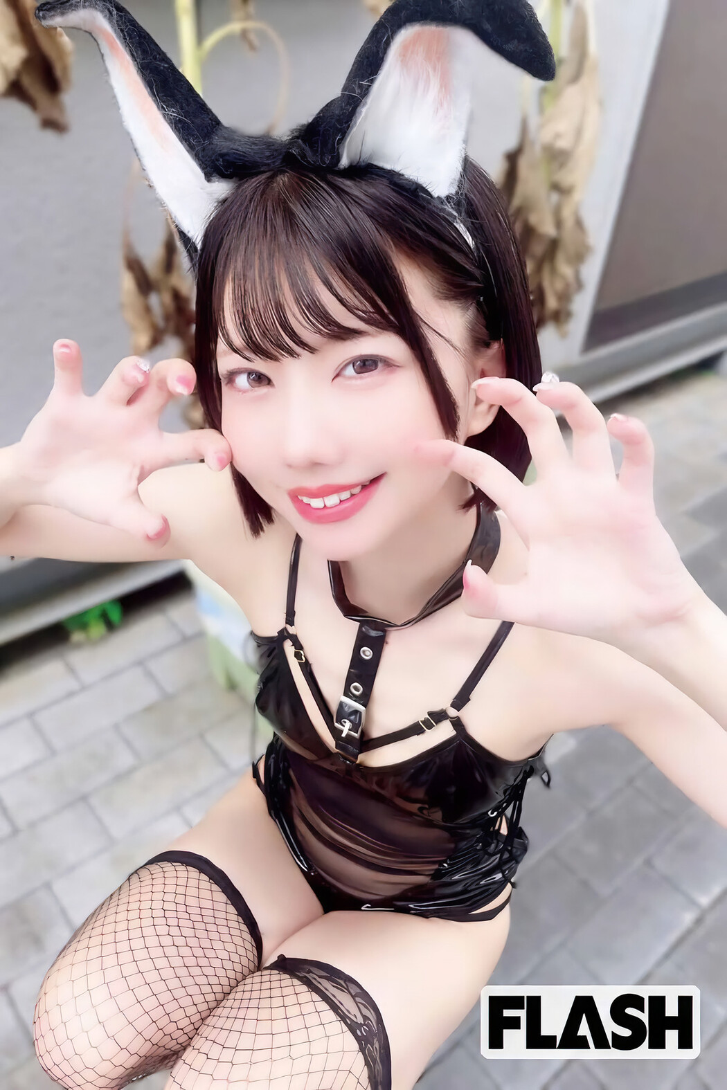 いま見るべきアイドル - 全員水着で!, FLASH 2025.05.06 (フラッシュ 2025年5月6日号)