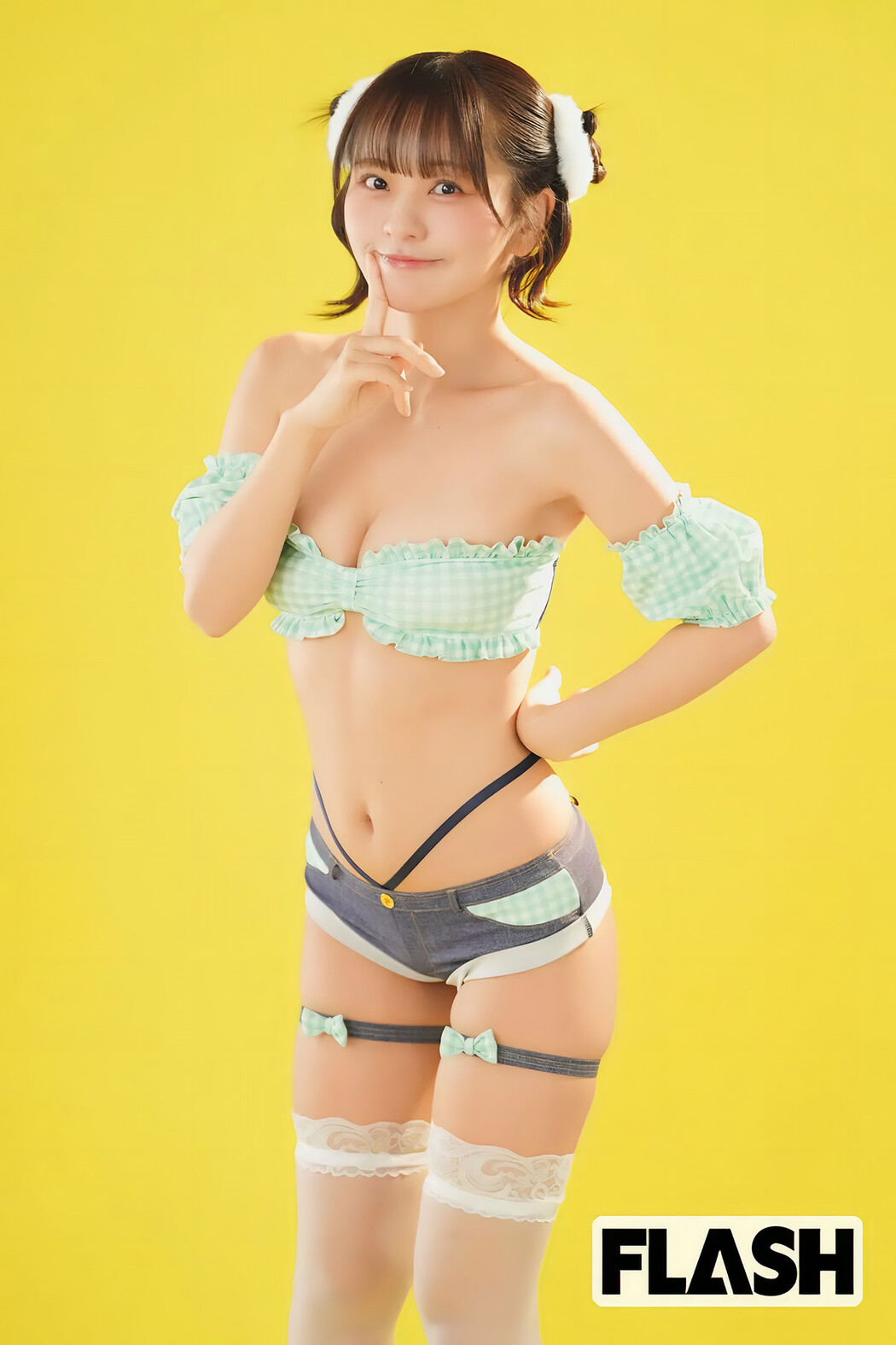 いま見るべきアイドル - 全員水着で!, FLASH 2025.05.06 (フラッシュ 2025年5月6日号)