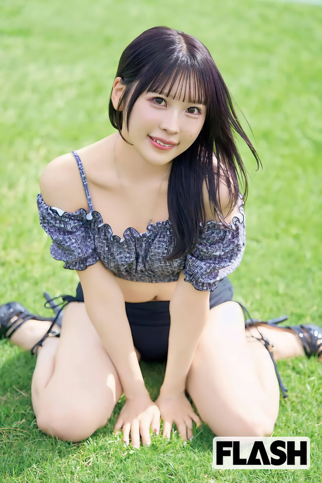 いま見るべきアイドル - 全員水着で!, FLASH 2025.05.06 (フラッシュ 2025年5月6日号)