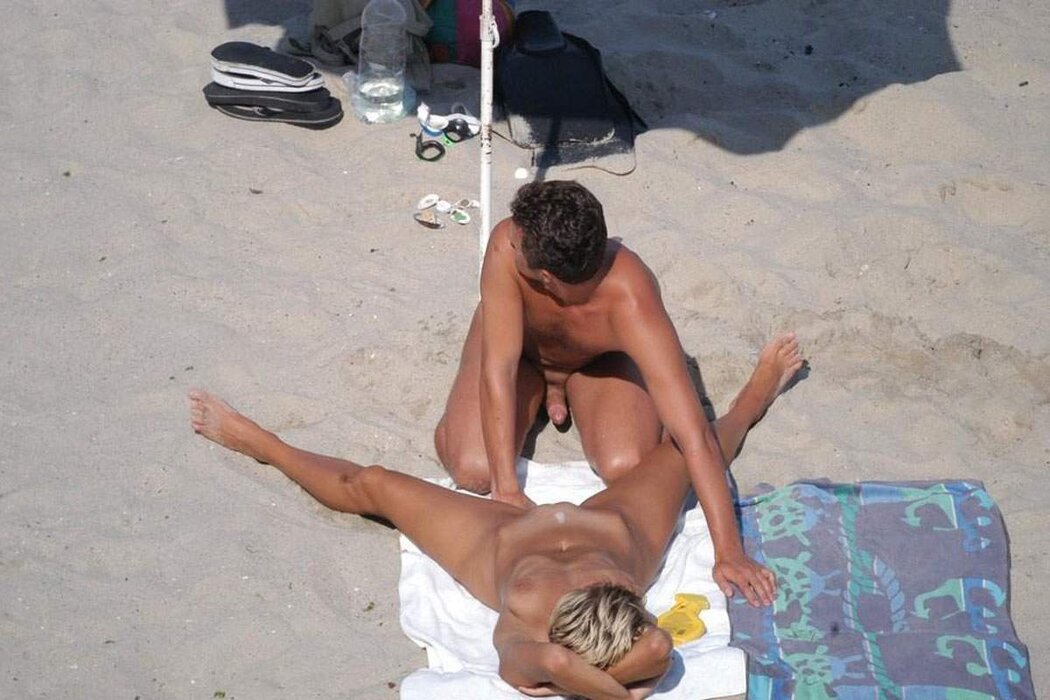 Boner Porn On The Beach