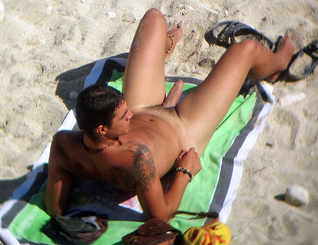 Boner Porn On The Beach