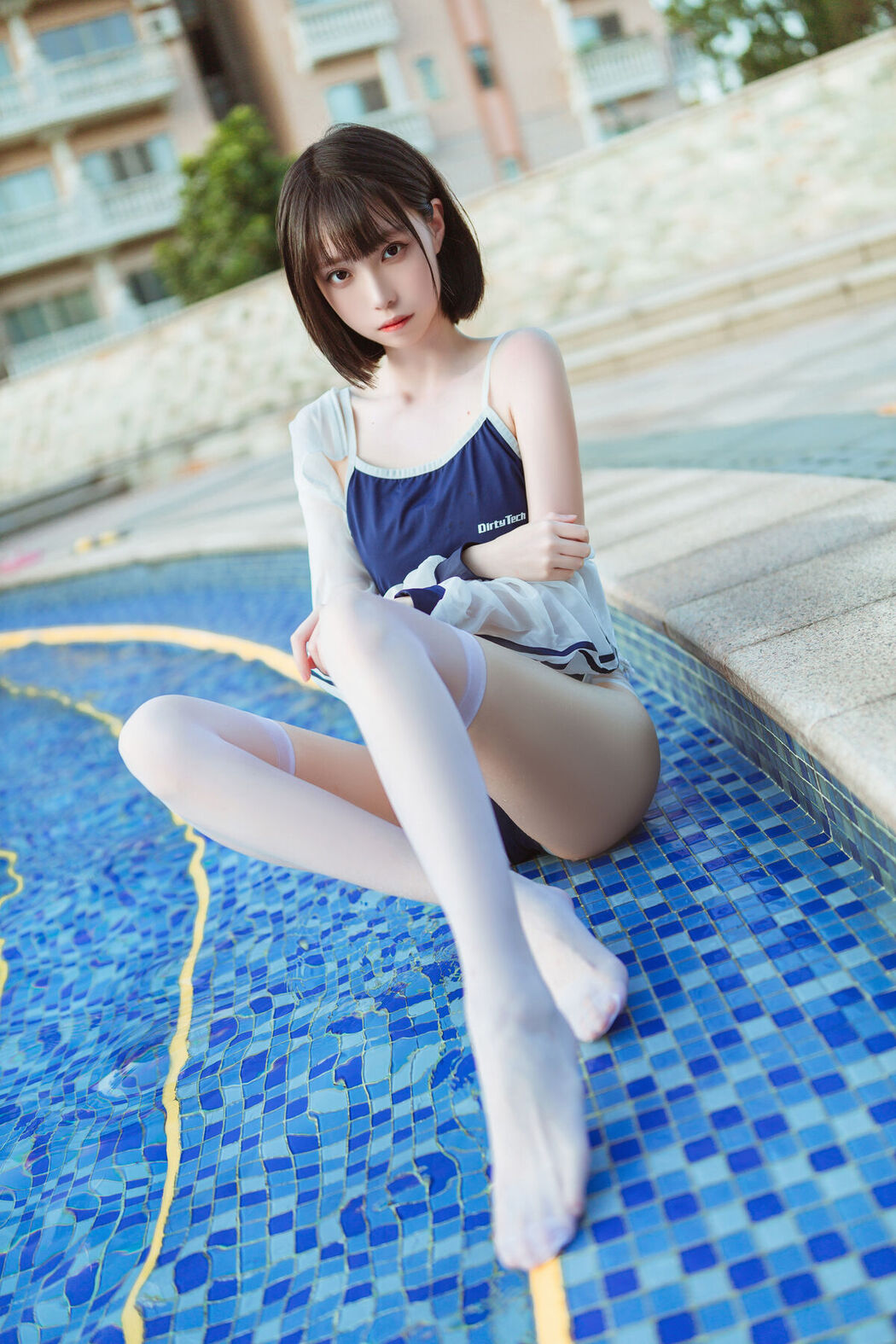 Coser@许岚LAN – 泳池竟泳