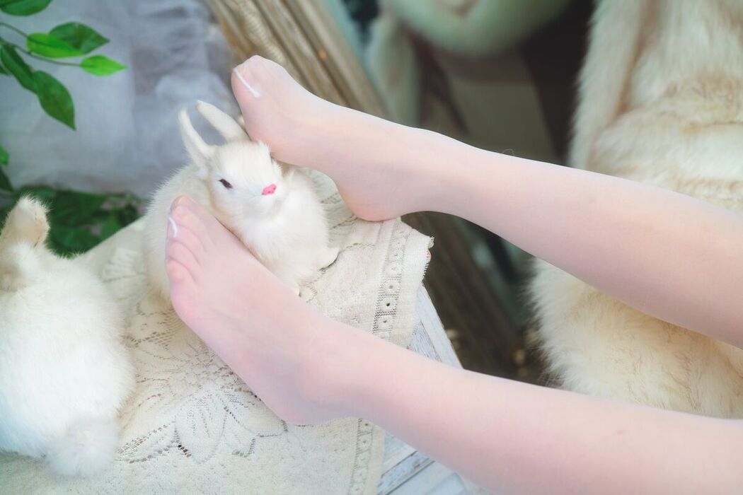 Coser@杪夏 – 花与少女