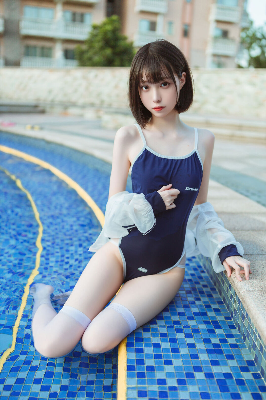 Coser@许岚LAN – 泳池竟泳