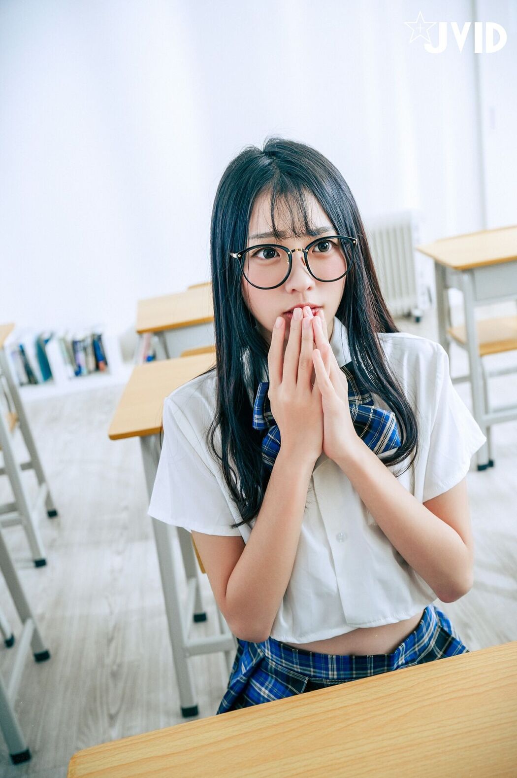 JVID Yan Yan 妍妍 Angel And 俄罗斯公主 – 精华作品 禁忌的师生恋 教师里的OL和JK肉欲百合 Part3