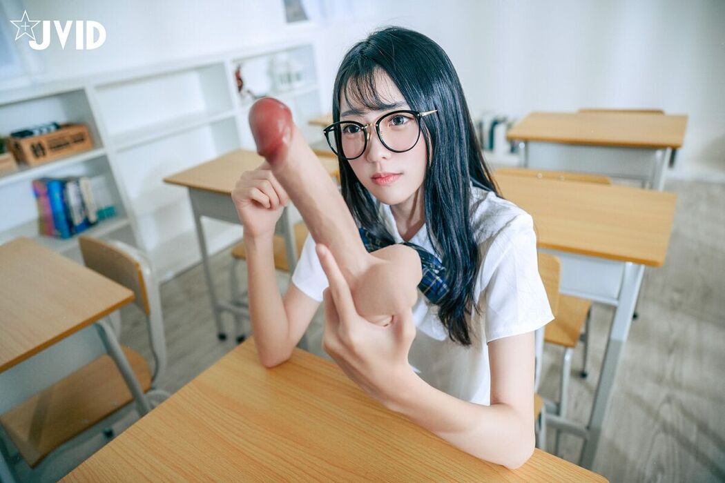 JVID Yan Yan 妍妍 Angel And 俄罗斯公主 – 精华作品 禁忌的师生恋 教师里的OL和JK肉欲百合 Part4