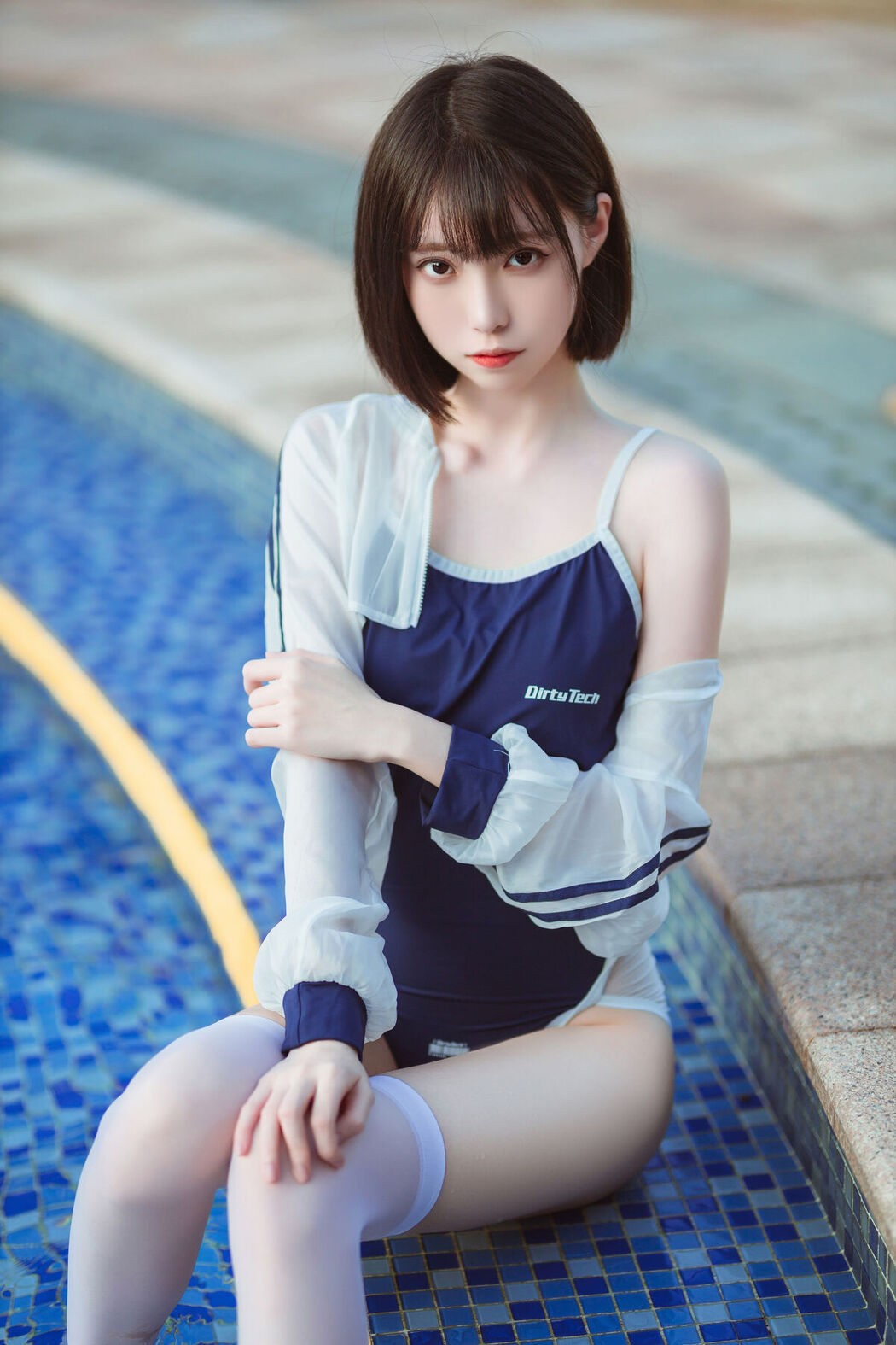 Coser@许岚LAN – 泳池竟泳