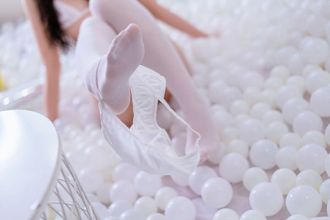 Coser@杪夏 – 爱丽丝梦游仙境套 Part1