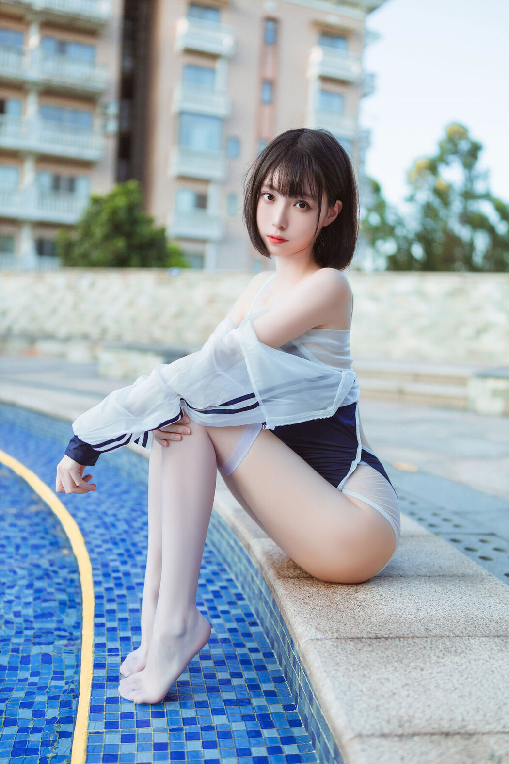 Coser@许岚LAN – 泳池竟泳