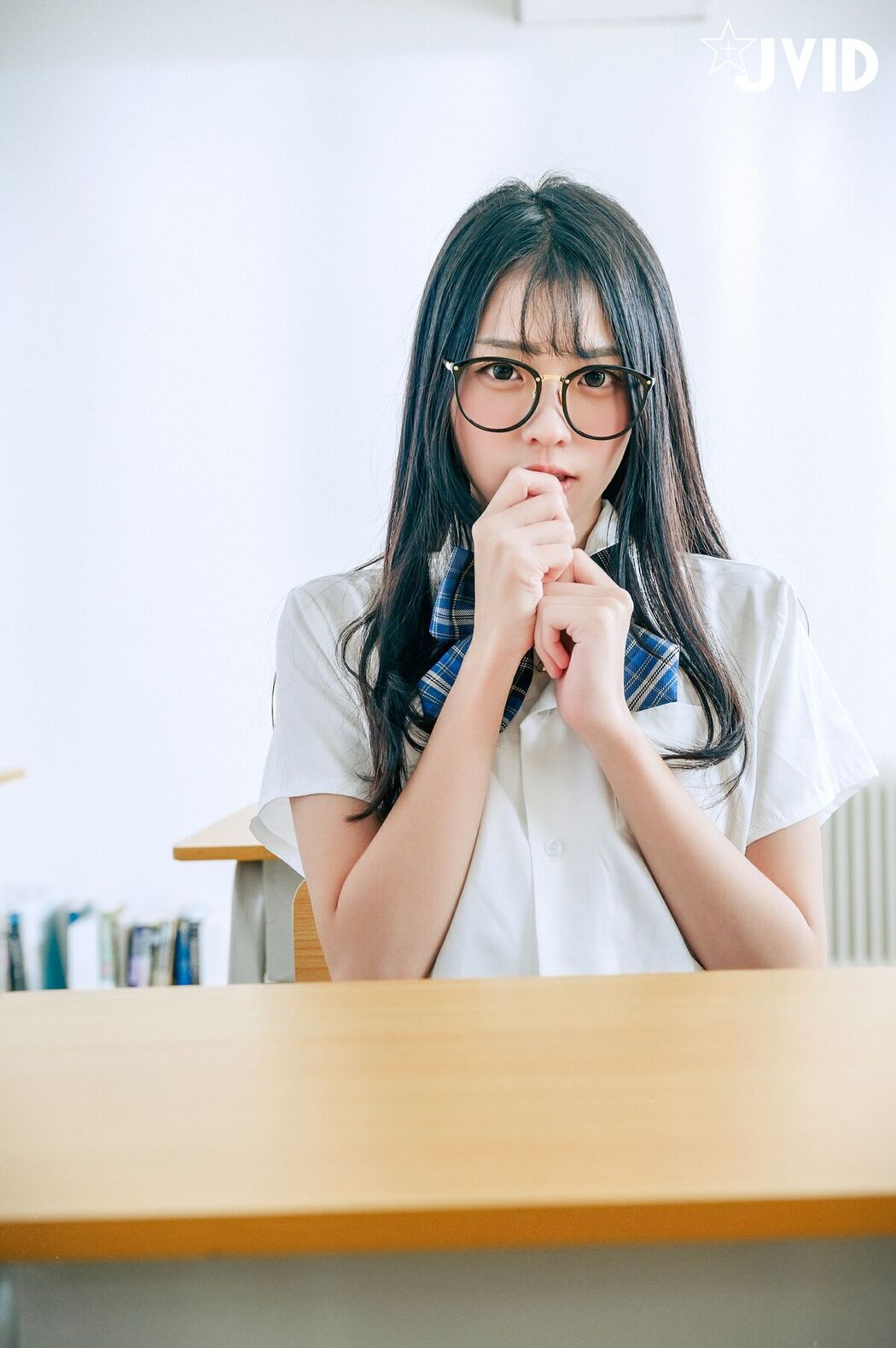 JVID Yan Yan 妍妍 Angel And 俄罗斯公主 – 精华作品 禁忌的师生恋 教师里的OL和JK肉欲百合 Part3